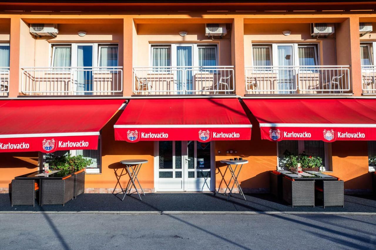 Bed&Breakfast Restaurant DP Donji Zvecaj Exterior foto
